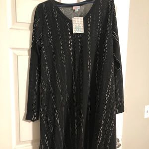 New Lularoe Emily Black and white